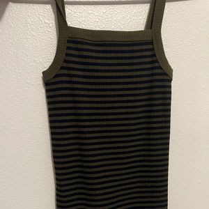 old navy tank top, size xs